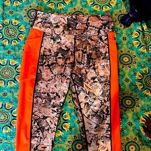 Lularoe Rise Brave leggings
